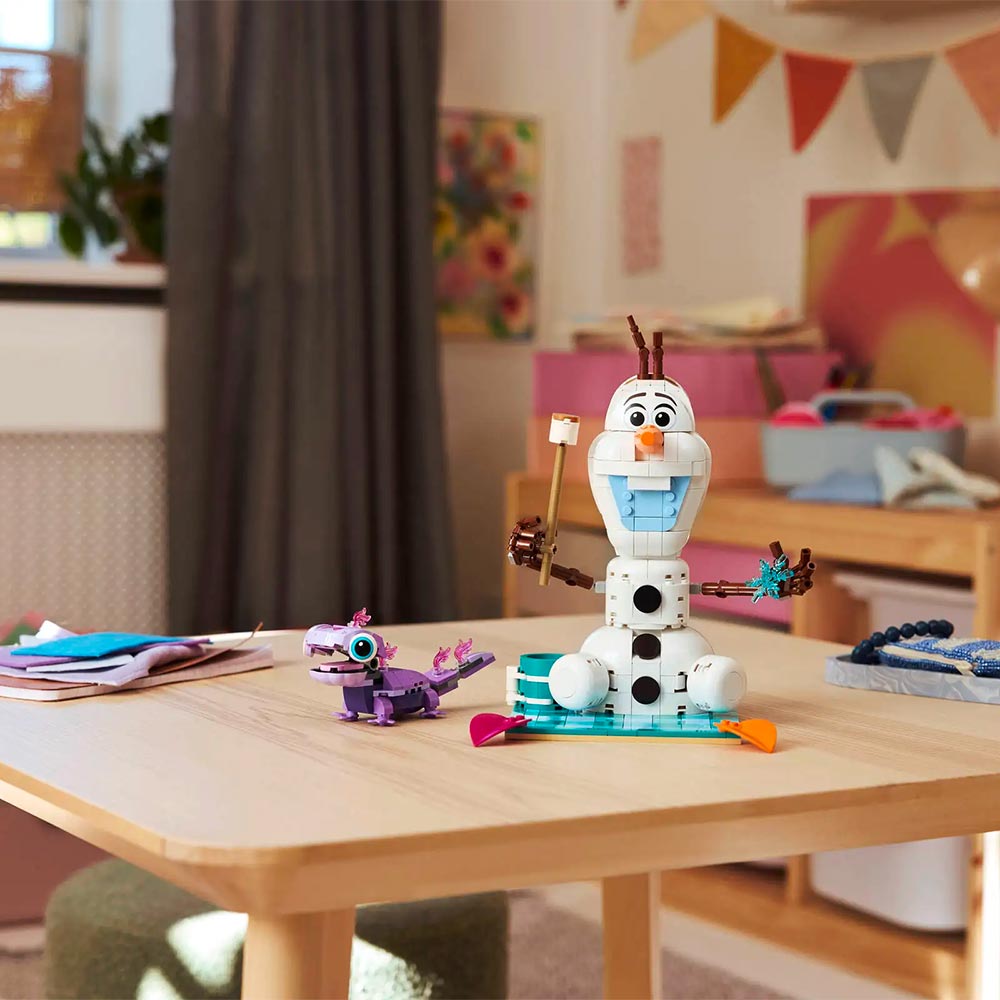 Olaf and Bruni's Picnic Fun - LEGO® Disney 43287