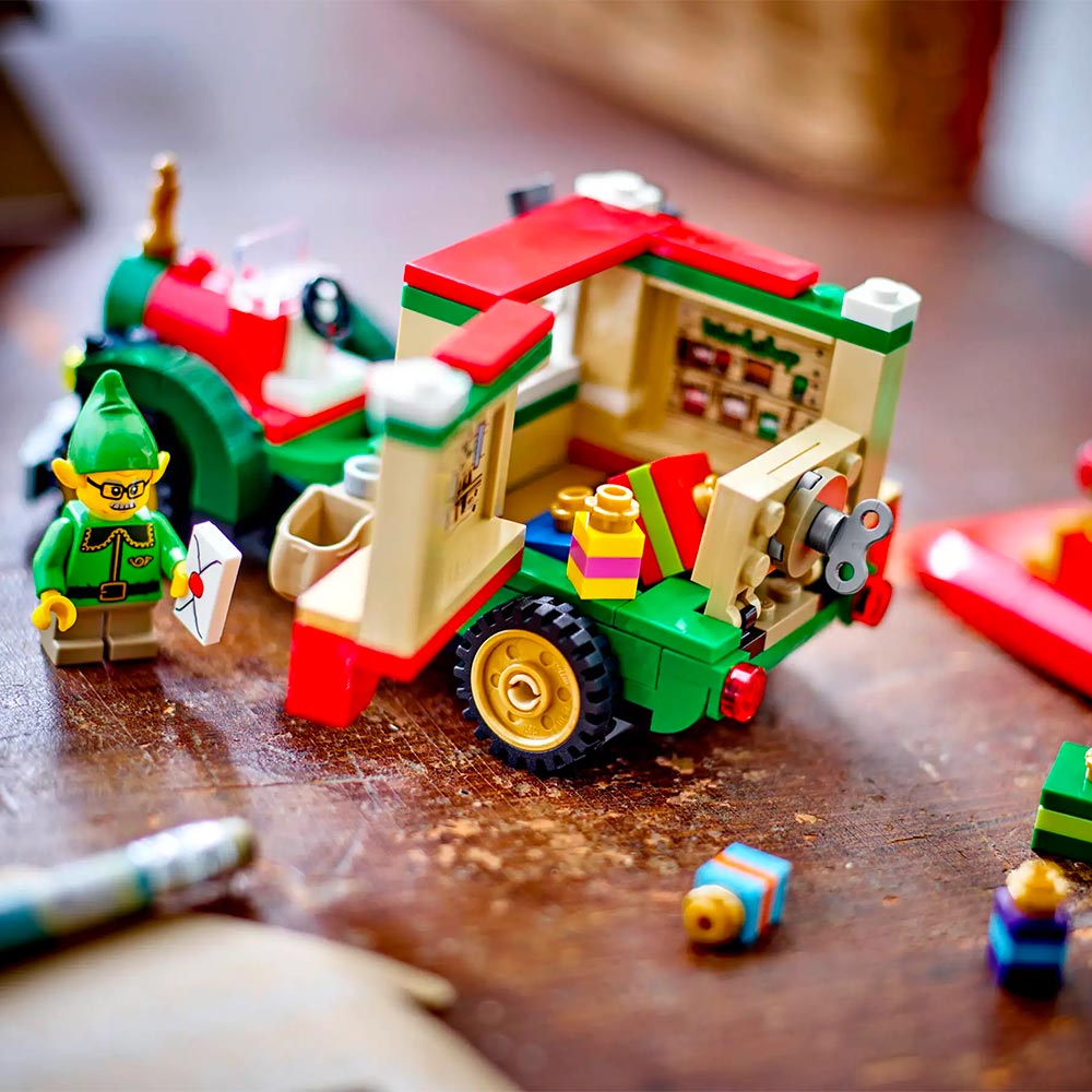 Santa's Delivery Truck - LEGO® Seasonal 40746