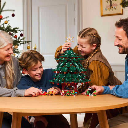 Family Christmas Tree - LEGO® Seasonal 41843