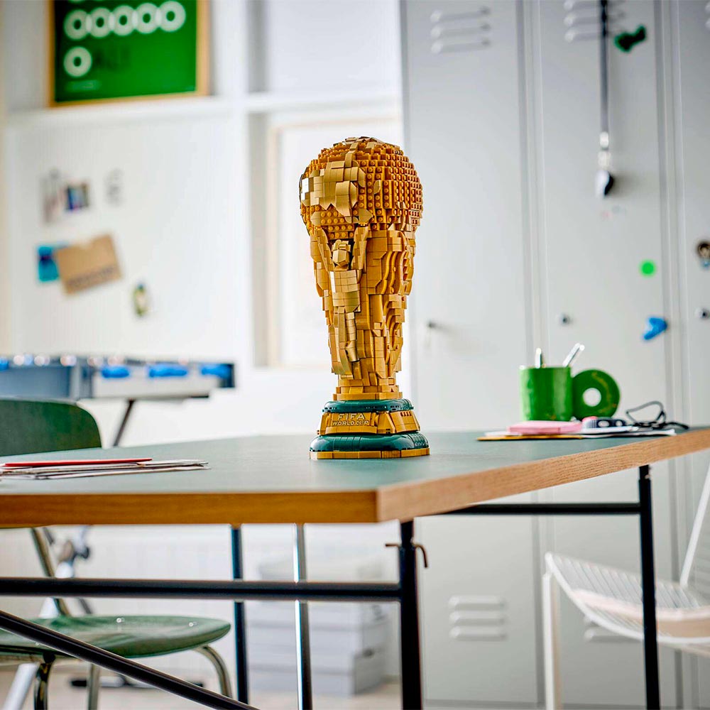 FIFA World Cup™ Official Trophy - LEGO® Editions 43020